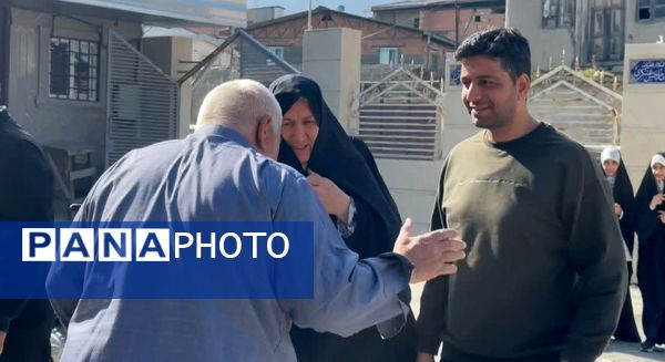 شکوه بندگی در نماز عید فطر گلوگاه