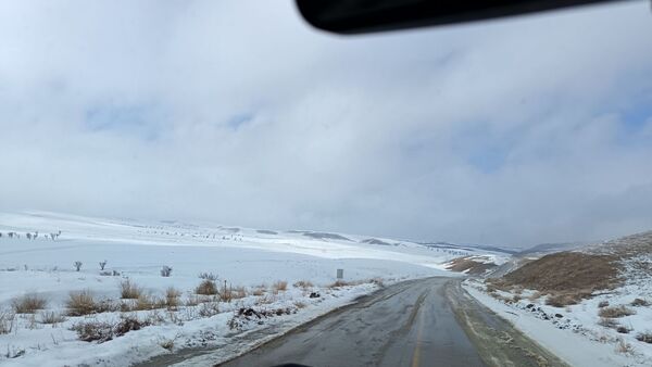 بارش برف زمستانی در روستای برزنون شهرستان نیشابور