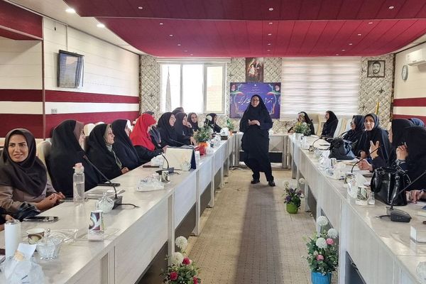 برگزاری کارگاه‌های آموزشی «زیست عفیفانه» و «مهارت‌های فرزندپروری» ویژه رابطین امور بانوان کهریزک 