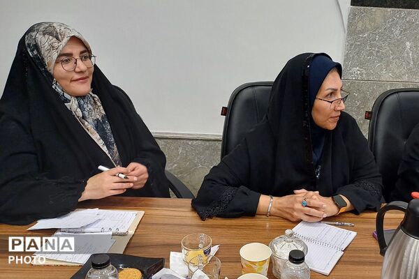 نشست مدیران مدارس ابتدایی شهر اندیشه با امام جمعه شهر اندیشه در آستانه بازگشایی مدارس