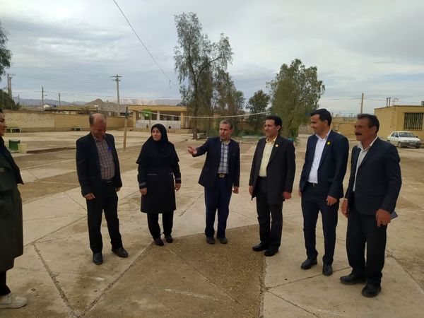  بازدید از دبیرستان‌های دخترانه عشایری عفاف و شبانه‌روزی پسرانه عشایری فارس