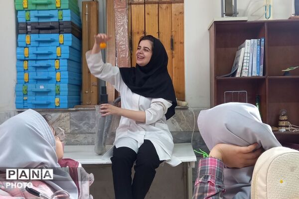 آشنایی دانش‌آموزان با دنیای علم در پژوهش‌سرای فرهنگ