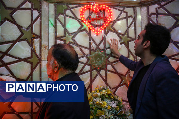 آیین «عهد عاشقی» با حضور اصحاب رسانه در مسجد جمکران