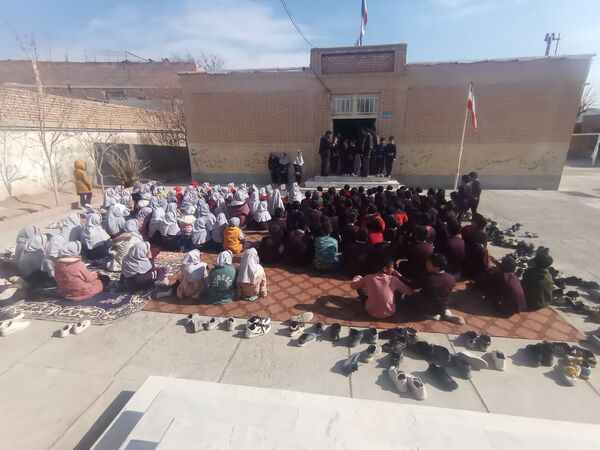 برگزاری مراسم روز پدر در مدارس خلیل‌آباد 