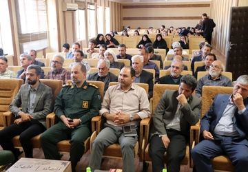 محفل انس با قرآن در قروه برگزار شد