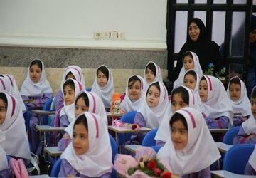 جشن آغاز سال تحصیلی جدید در گرمسار 