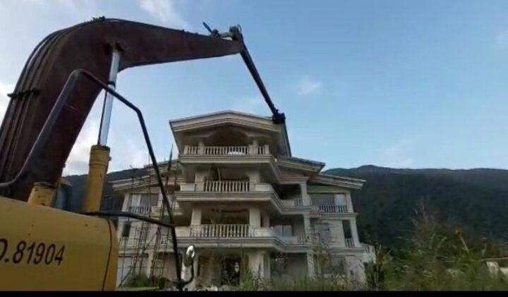 مردم ساخت‌وسازهای غیرمجاز و تغییرات کاربری در تعطیلات نوروزی را گزارش دهند
