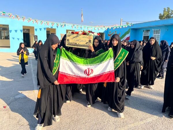 استقبال مدارس دشتی از شهید گمنام