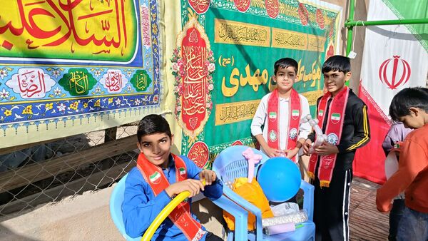برپایی موکب  توسط هیات دانش‌آموزی و پیشتازان آموزشگاه شهید منصور عامری 