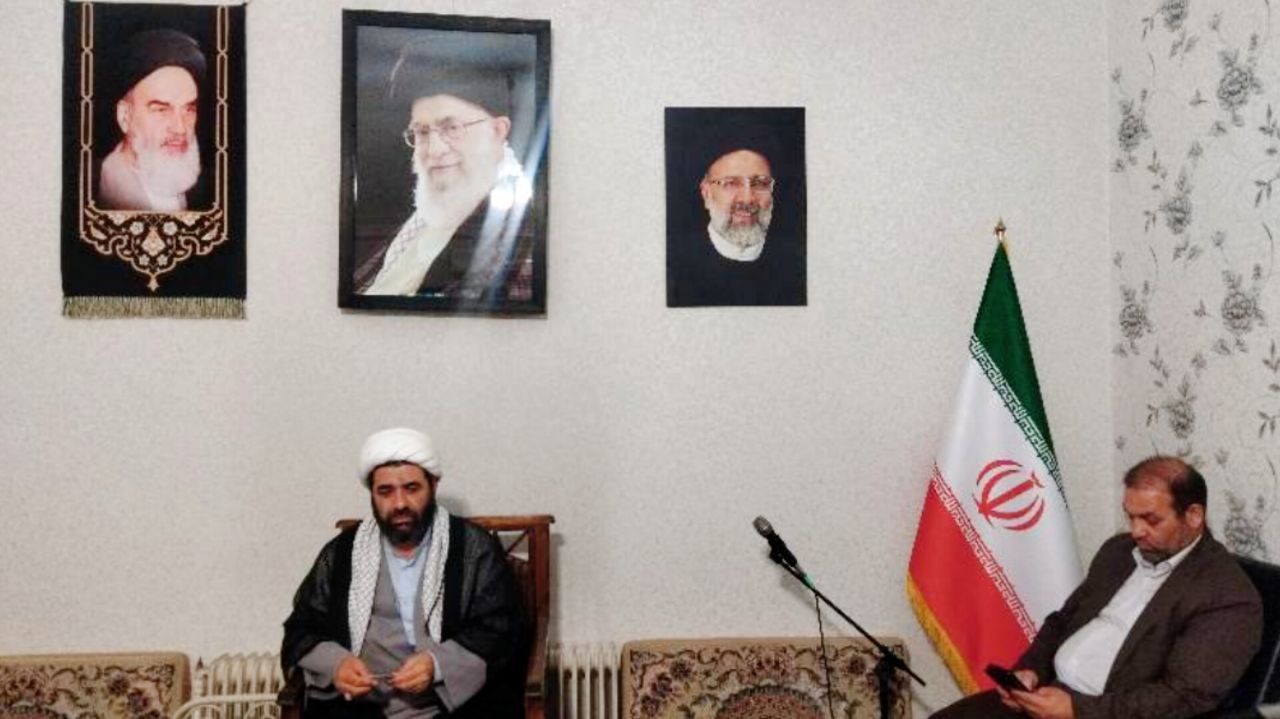 خبرنگاران پاسداران حقیقت و پل ارتباطی مردم با مسئولان‌ هستند