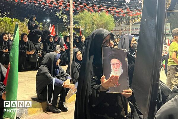 تجمعات شبانه مردم؛ تجدید عهد با آرمان‌های رهبر شهید و لبیک به رهبر