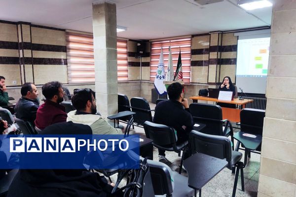 کارگاه آموزشی یاریگران زندگی ویژه مشاوران در فیروزکوه