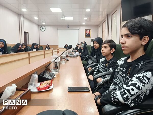 نشست صمیمی خبرنگاران پانا با مدیرکل آموزش و پرورش قم