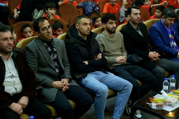 اردوی تمشک با حضور بازیکن محبوب تیم تراکتور