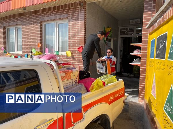 همایش ایران همدل در دبستان غیردولتی امام حسین(ع)