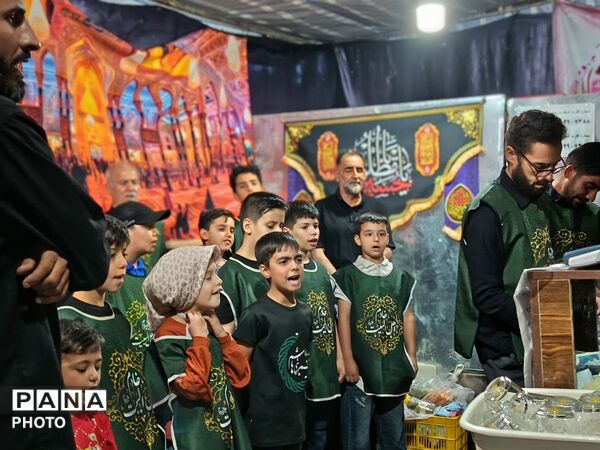 حسینیه امام خامنه ای(ره) میزبان مواکب مردمی