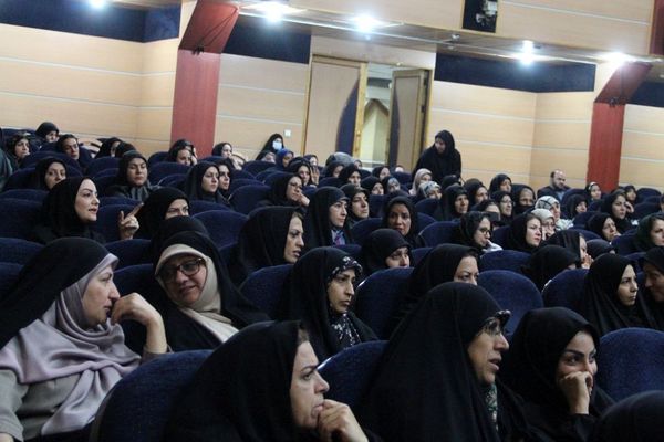 همایش مدیران و روسای انجمن اولیا و مربیان ناحیه یک شهرری