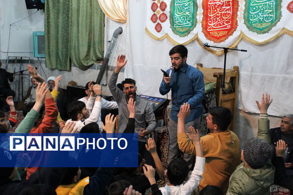 جشن ولادت امام حسین (ع) در شهر درق 