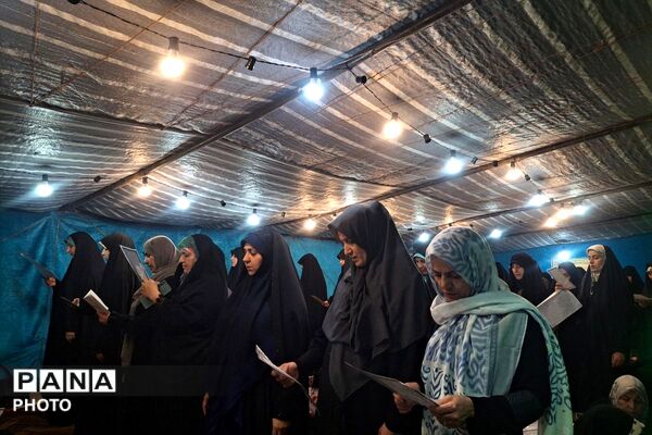 نماز استغاثه در میدان شهدای گمنام فاز چهاراندیشه