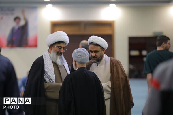 برپایی آیین عبادی و سیاسی نماز جمعه شهرستان ساوجبلاغ