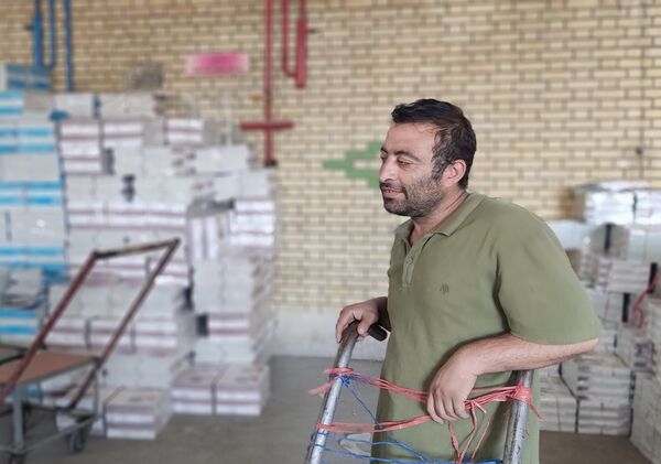 توزیع و تحویل کتاب‌های درسی به مدارس شهرستان ملارد