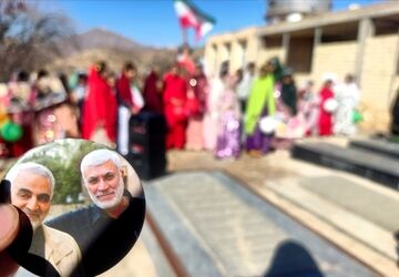 حضور مقتدرانه در راهپیمایی ۲۲ بهمن؛ تجلی عشق به انقلاب است

