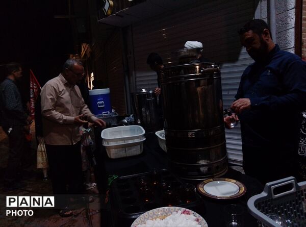 چایخانه حوزه علمیه گلشن در شب صد و پنجاه سوم 