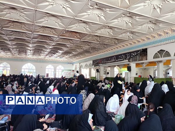 نماز جمعه ای با رنگ خون شهید در کاشمر