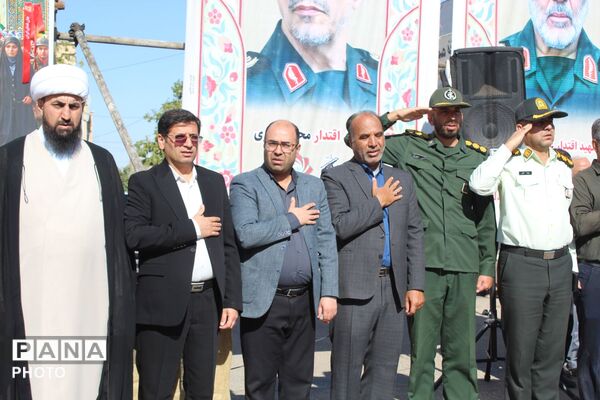 حضور گسترده دانش‌آموزان و مردم در رزمایش جان‌فدا در شهرستان بام و صفی‌ آباد