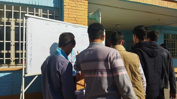 انتخابات شورای دانش آموزی در دبیرستان شاهد ابوذر غفاری نیشابور 