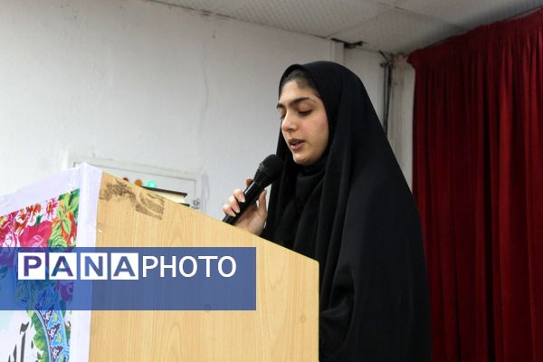 تقدیر از برگزیدگان مسابقات قرآن، عترت و نماز در گلوگاه 