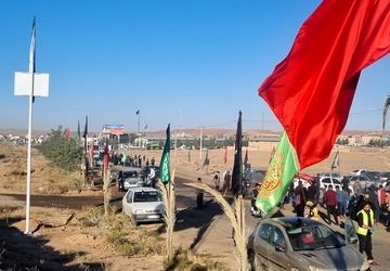 قدم‌های عاشقی از ملک‌آباد تا مشهد وقتی جاده پر از موکب و مهربانی شد