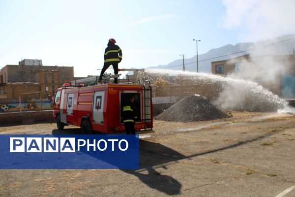 بیست‌وهفتمین مانور سراسری زلزله در مدارس شهرستان بن