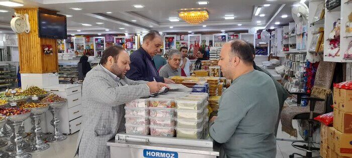 نظارت ۲ هزار کارشناس بهداشت محیط بر فعالیت رستوران‌های شهری و جاده‌ای