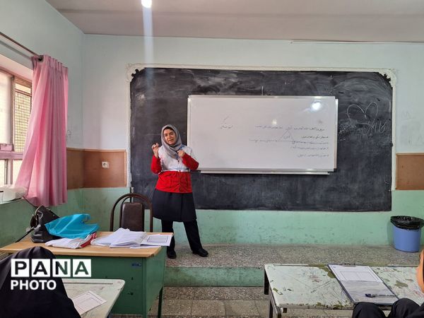 آموزش‌های امدادی طرح دادرس در مدارس شهریار