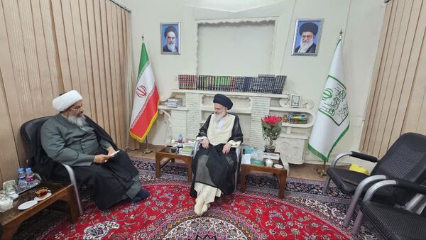 دیدار تمامی مسئولان ساوجبلاغ با امام جمعه 