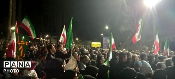 مردم شهرستان خلیل آباد در کف خیابان شعار دادند