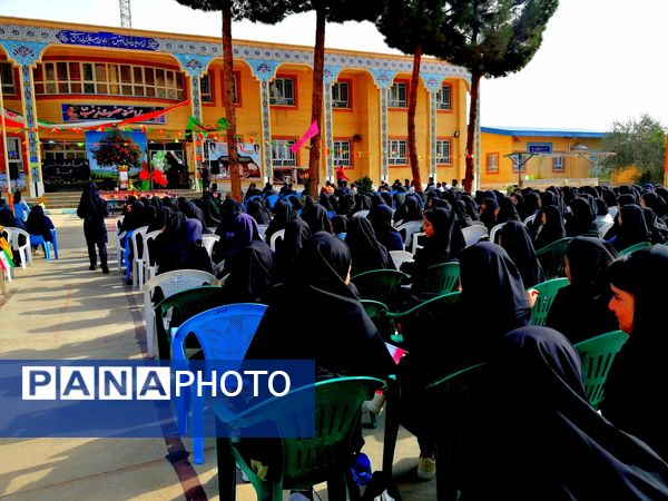 آغاز رسمی آیین بازگشایی مدارس شهرستان کاشمر در دبیرستان حضرت زینب(س)