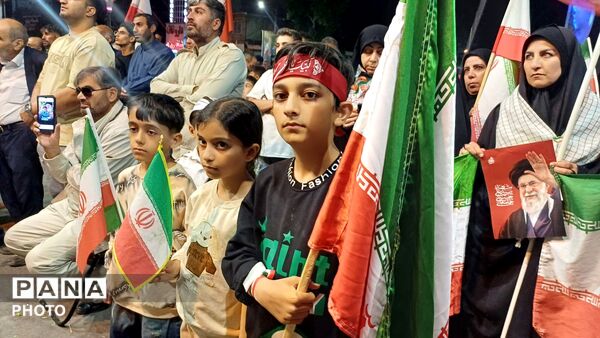 نمایش  اقتدار و وفاداری ،حضور پرشور مردم کوهدشت