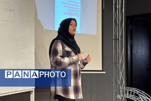 رقابت ۳۱ دانش‌آموز ممتاز همیار معلم ملاردی 