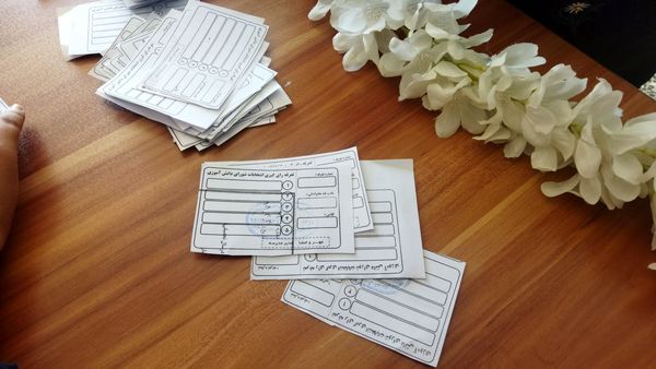 بیست و هشتمین دوره انتخابات شورای دانش آموزی در دبیرستان حجت‌ الاسلامی