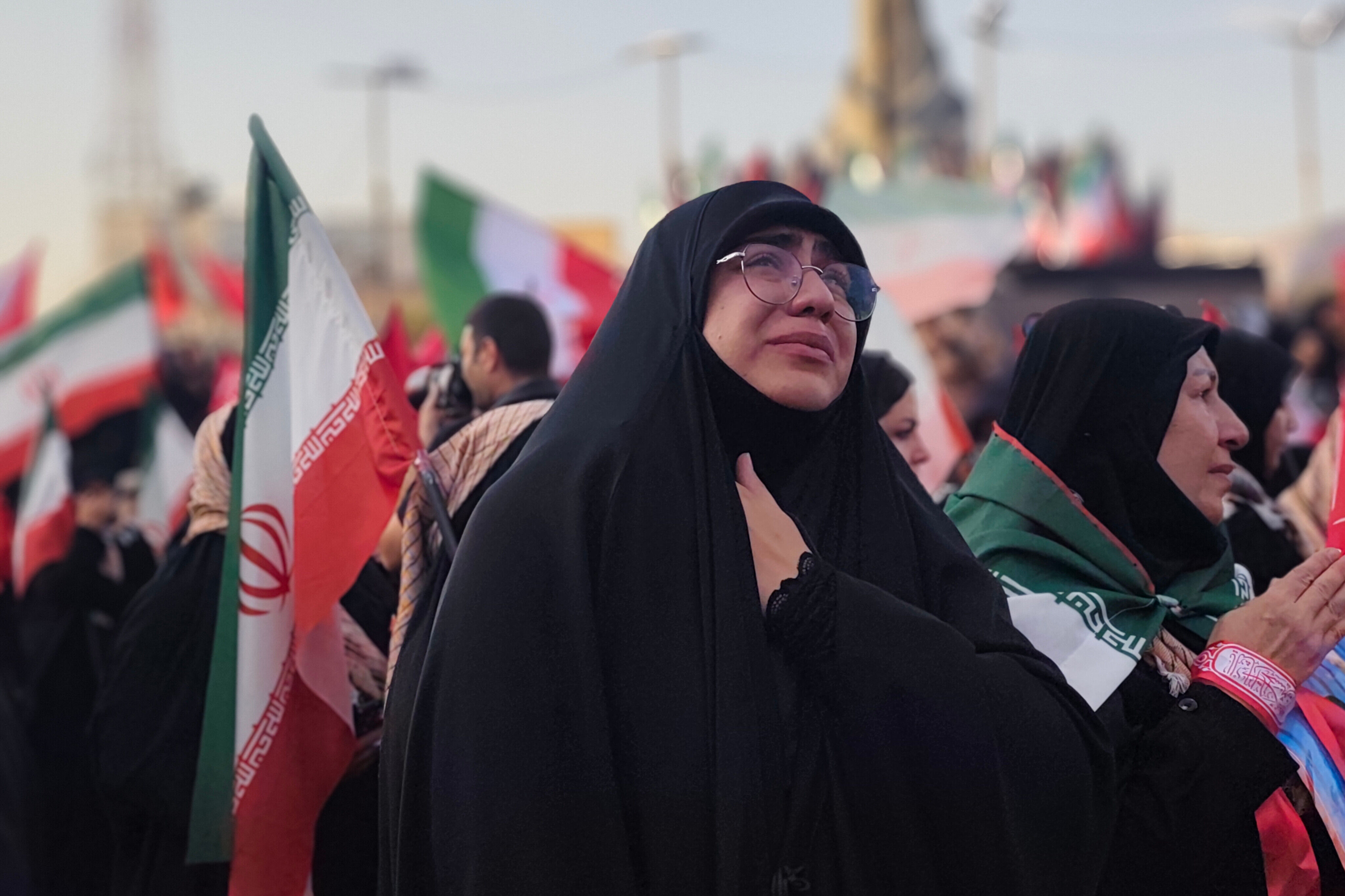 بدرقه حماسی امام شهید در قلب تهران