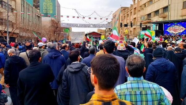 تجلی ولایتمداری در مسیر ۲۲ بهمن