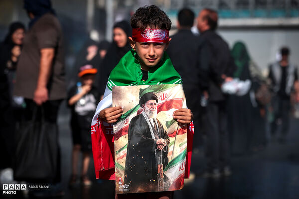 مراسم تشییع پیکر مطهر رهبر شهید انقلاب در تهران - 3