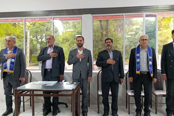 نشست مشاور وزیر آموزش‌ و پرورش با تشکل‌های دانش‌آموزی در یاسوج