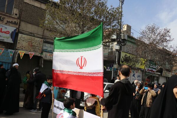 طنین شعارهای انقلابی در سالروز پیروزی انقلاب اسلامی ایران