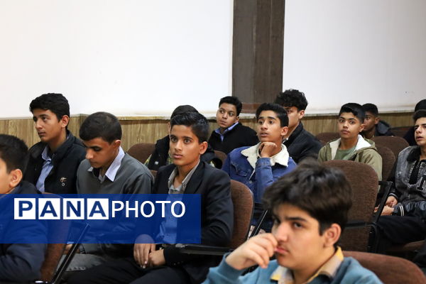 انتخابات شورای دانش‌آموزی پسران کرمان به ایستگاه پایانی رسید