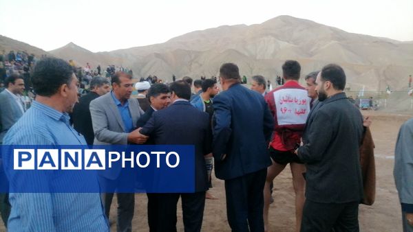 مسابقات بومی محلی  در گود کشتی شهر بار نیشابور