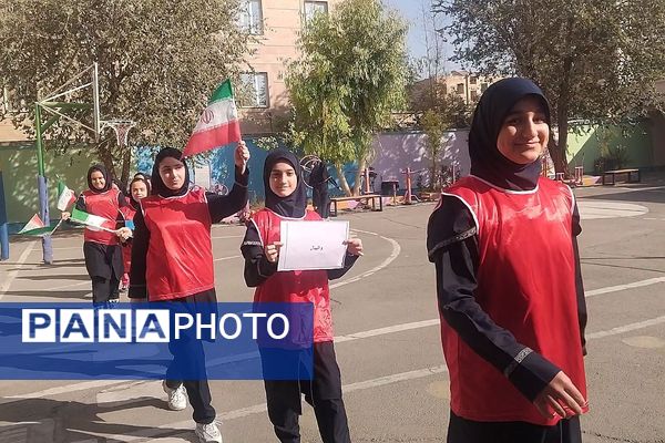 گرامیداشت هفته تربیت بدنی در مدارس دکتر رزمی و شهید مجید مجیدی ناحیه دو شهرری 