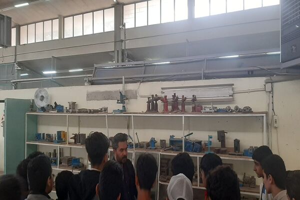 بازدید از هنرستان فنی حرفه‌ای دکتر علی شریعتی نیشابور